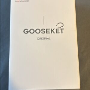 Gooseket Original Packaging beige baby carries
